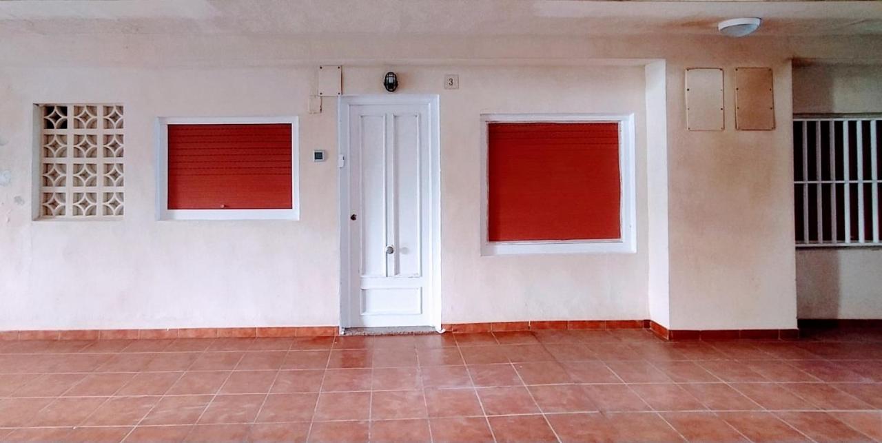 Apartamento Entero Primera Linea De Playa, Pet Friendly Tavernes de Valldigna Dış mekan fotoğraf